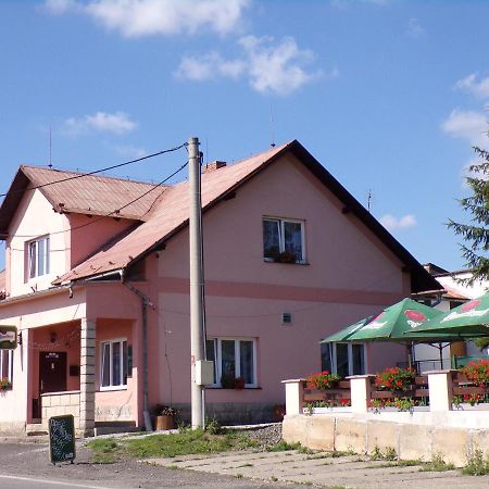 U Kremilka Hotel Jicin Luaran gambar