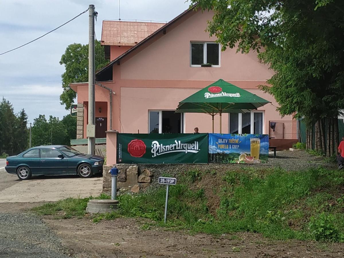 U Kremilka Hotel Jicin Luaran gambar